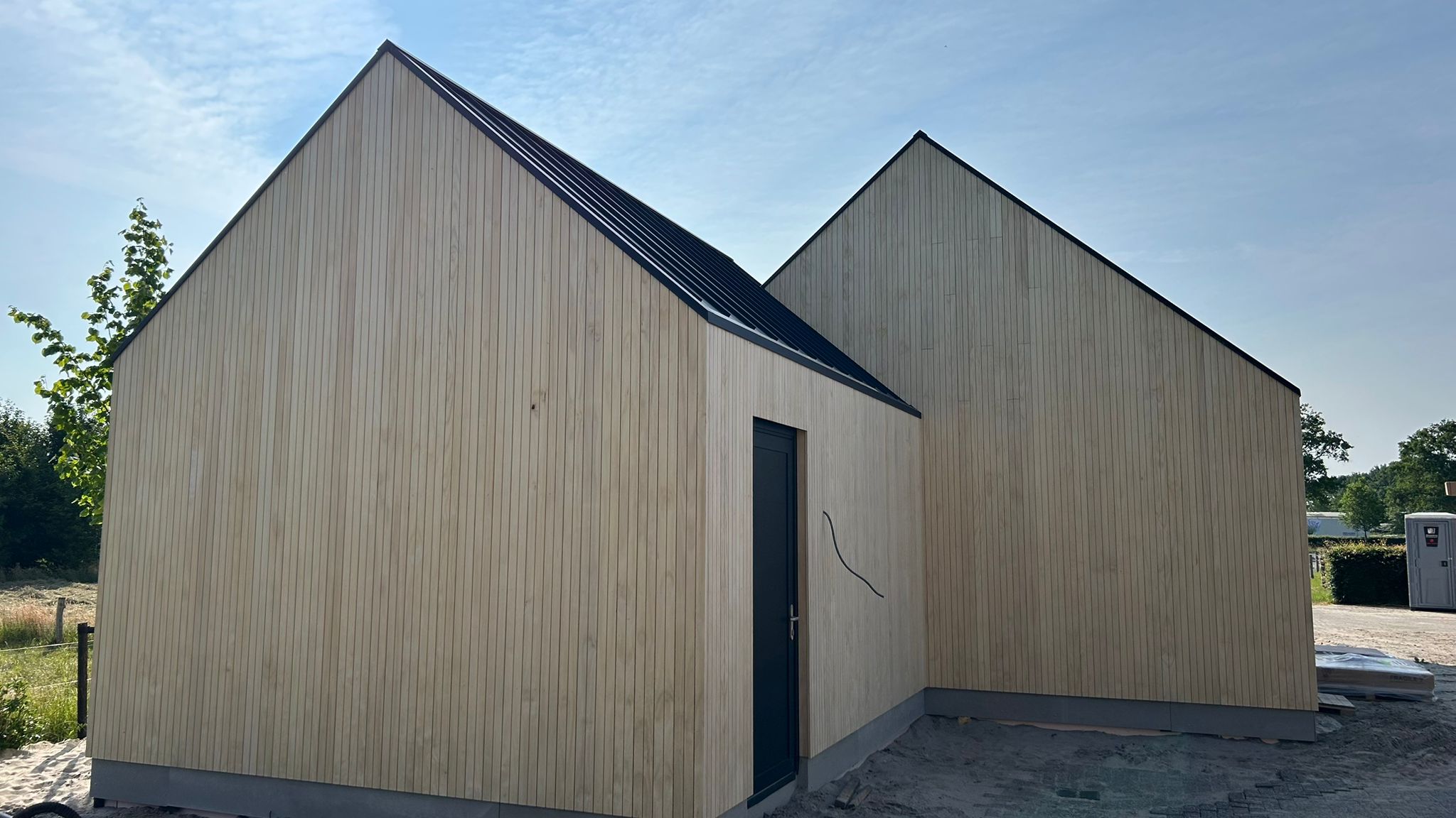 Felsdak Nordic Night Black Woning Nijkerkerveen Achterzijde